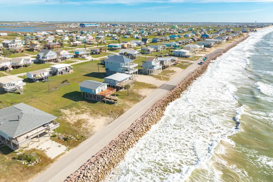 802 Beach Drive, Surfside Beach, TX 77541 - #2