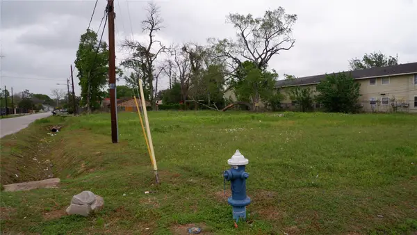 8910 Etta Street, Houston, TX 77093
