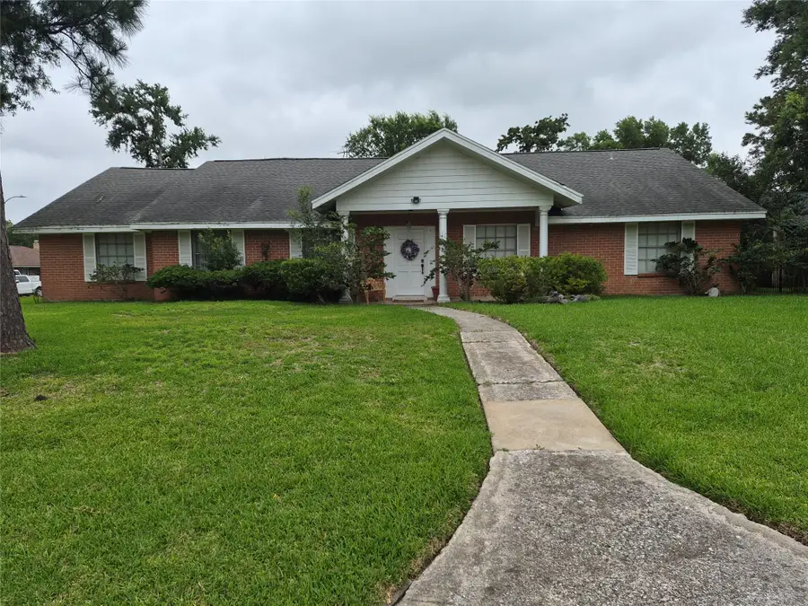 814 Oak Leaf Street, La Porte, TX 77571 - #2