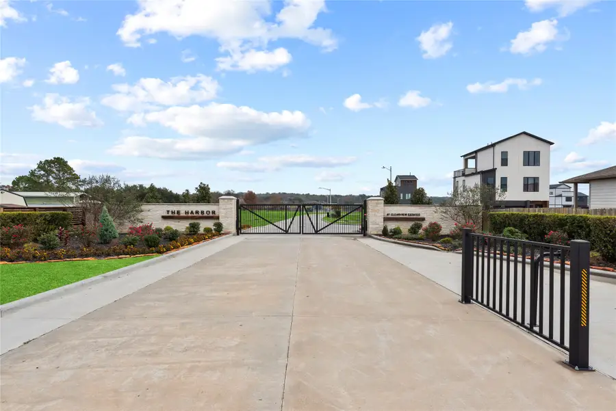 13160 Clear View Drive, Willis, TX 77318 - Image #2