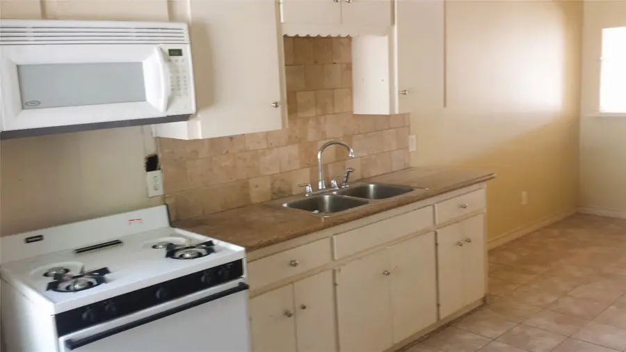 3810 Cochran Street, Houston, TX 77009 - Image #3