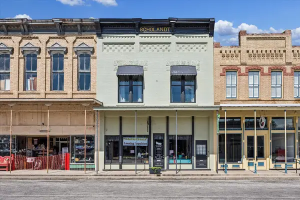 1008 Milam Street, Columbus, TX 78934