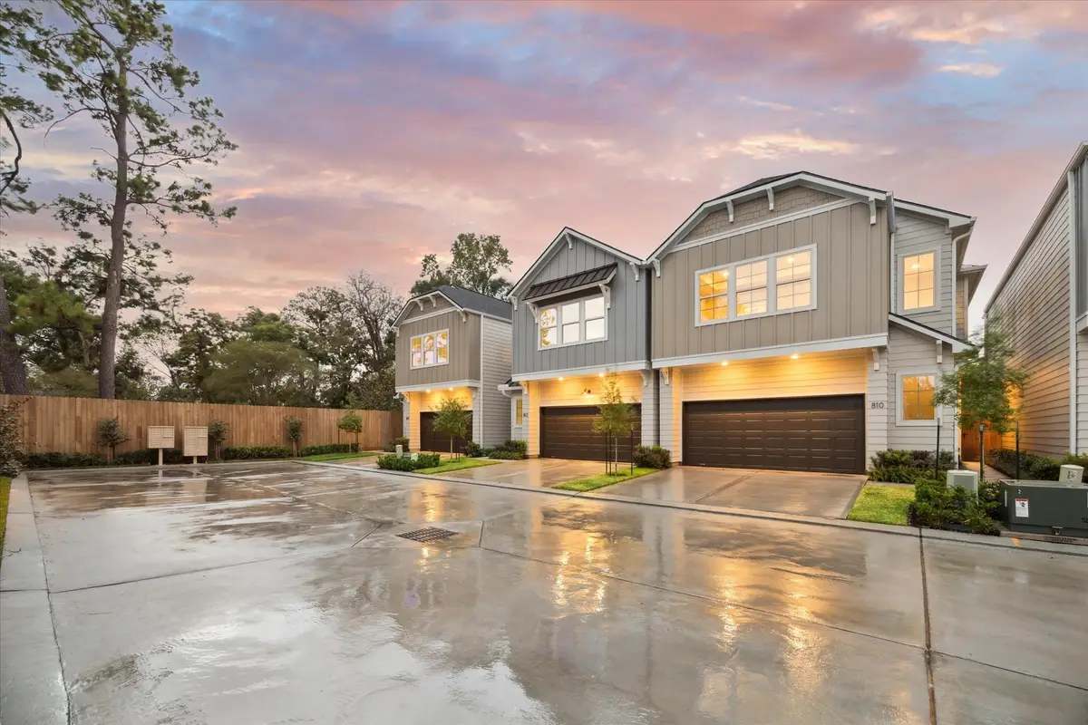 806 Glowing Dawn Drive, Houston, TX 77018 - #1