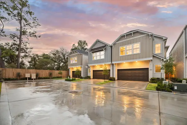 806 Glowing Dawn Drive, Houston, TX 77018