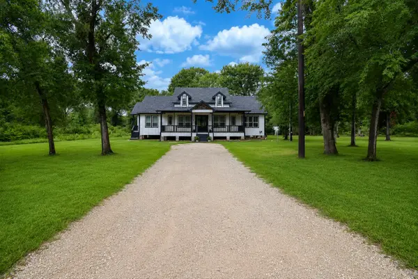 38372 S Bonnie Lake Drive, Hempstead, TX 77445