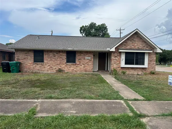 803 Shawnee Street, Houston, TX 77034