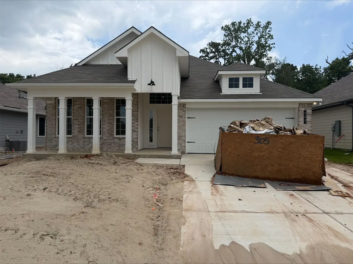 305 Rockbridge Drive, Huntsville, TX 77340 - #1