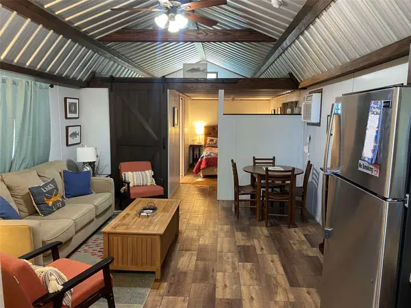 170 Hickory Hill Drive, Burkeville, TX 75932