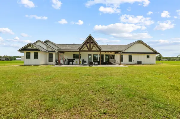 565 Brushy Creek Drive, Onalaska, TX 77360