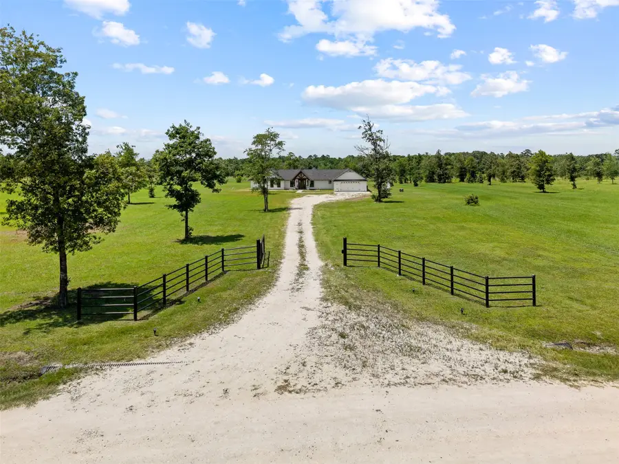 565 Brushy Creek Drive, Onalaska, TX 77360 - #3