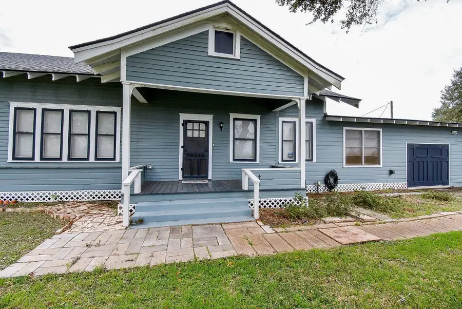 807 Clipson Road, Eagle Lake, TX 77434 - Image #3