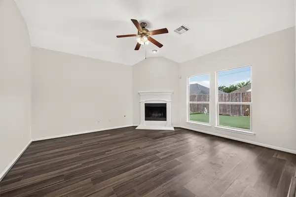 519 Glenwood Ridge Drive, Spring, TX 77386