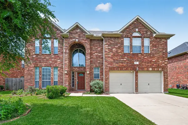 8811 Sun Haven Lane, Pearland, TX 77584