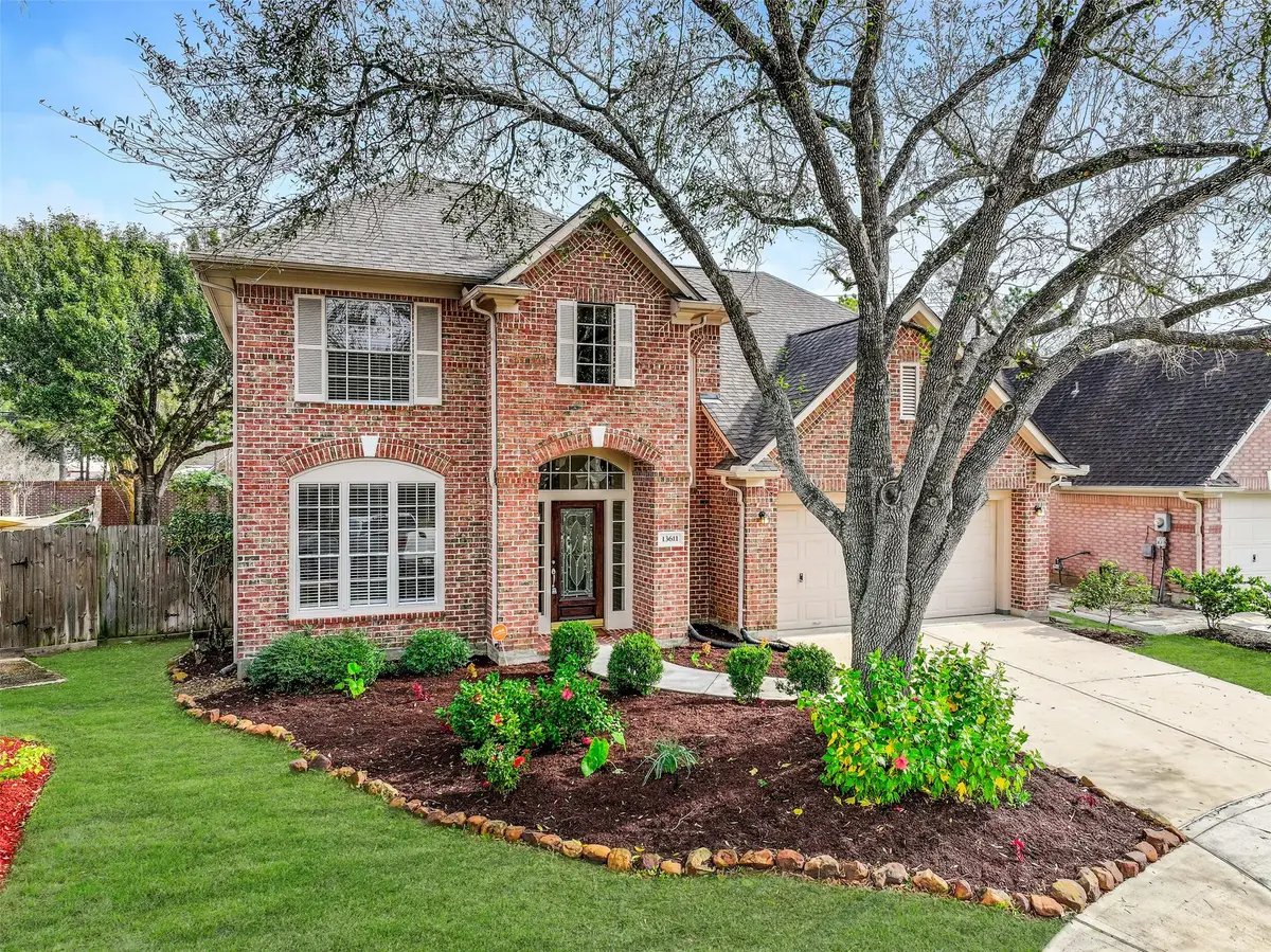 13611 Apple Knoll Court, Houston, TX 77059 - Image #1