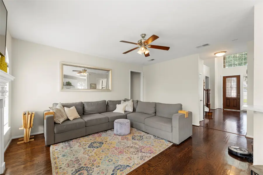 44 Parkway Place, Houston, TX 77040 - Image #3