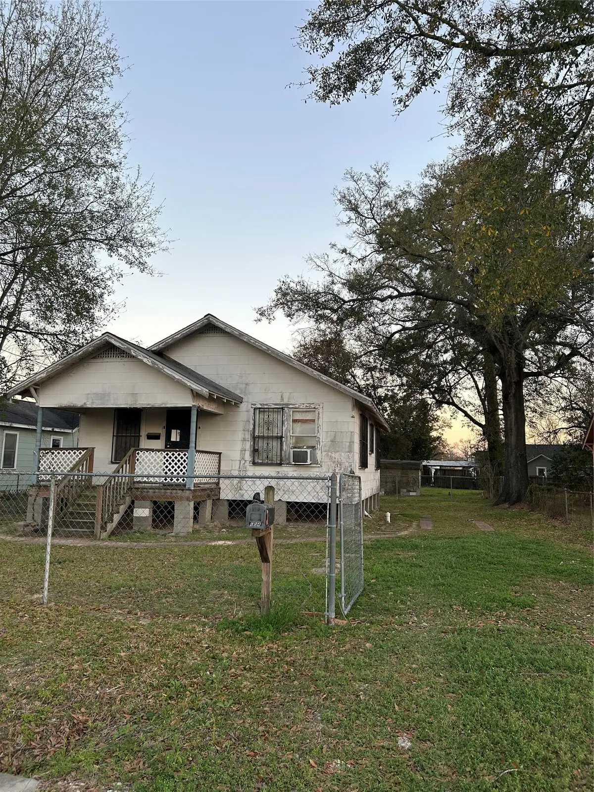 604 Yorkshire Street, Houston, TX 77022 - #1