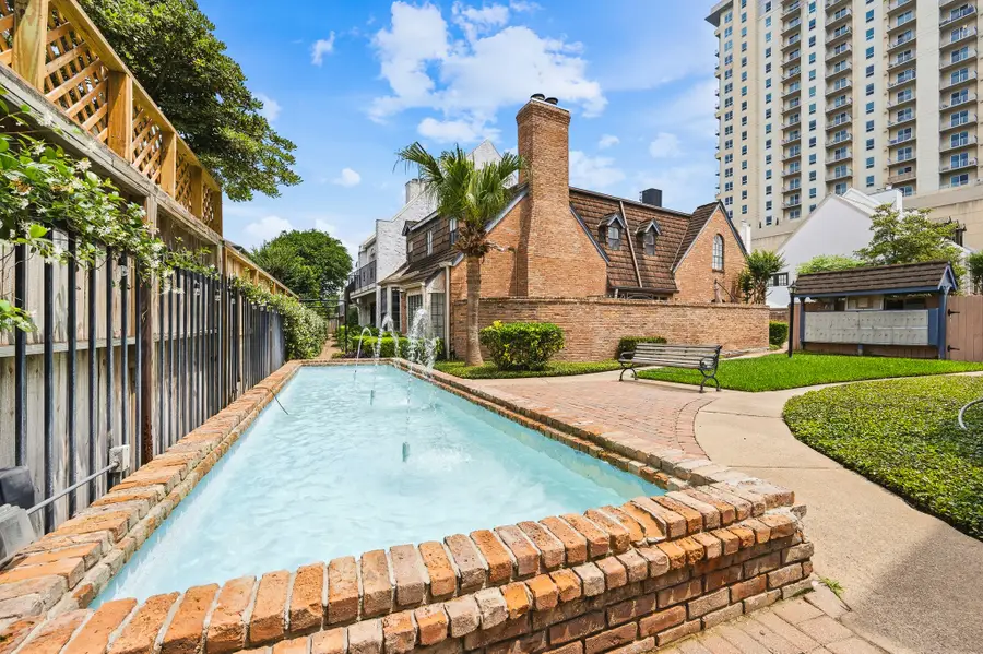 5382 Brownway Street #D39, Houston, TX 77056 - #2