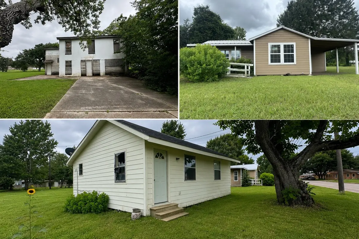 407/405 N Kleas, 202 Bois Darc, Edna, TX 77957 - #1