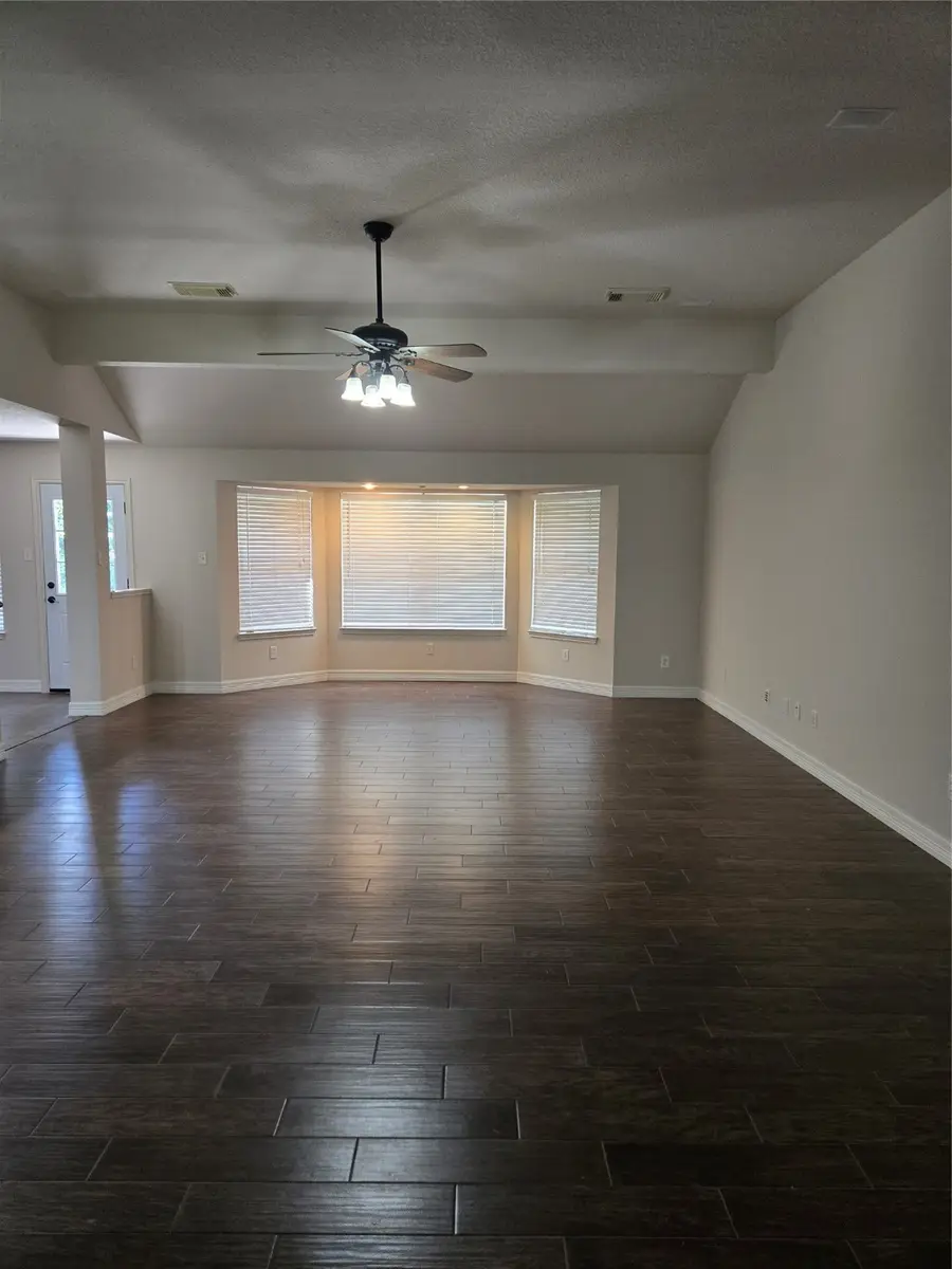 21701 Glenmont Boulevard, Hockley, TX 77447 - Image #3