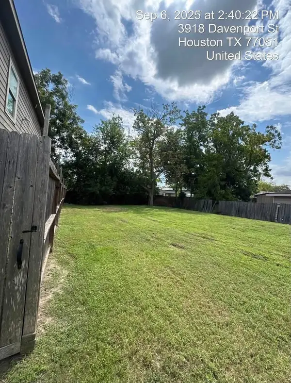 3918 Davenport Street, Houston, TX 77051