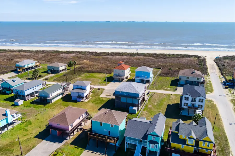 110 Ocean View Drive, Port Bolivar, TX 77650 - #2