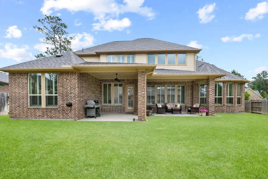 33931 Mill Creek Way, Pinehurst, TX 77362 - Image #2