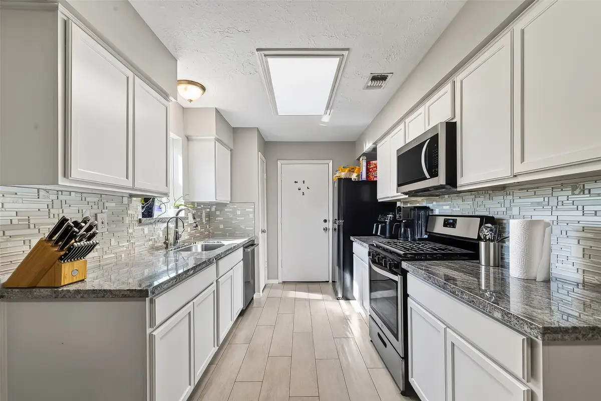 2407 Brookford Drive, Missouri City, TX 77489 - Image #1