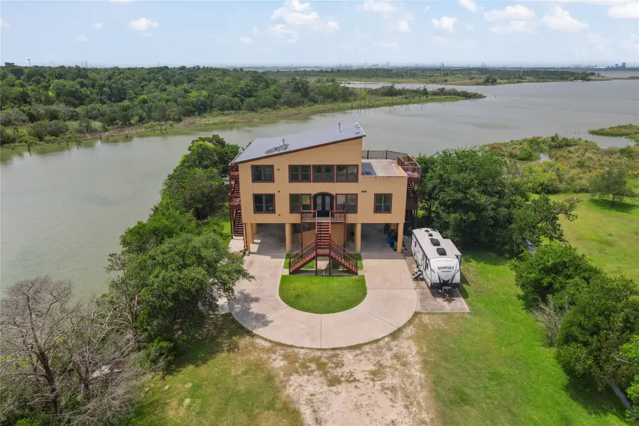 303 Winkler Street, Baytown, TX 77520 - Image #3