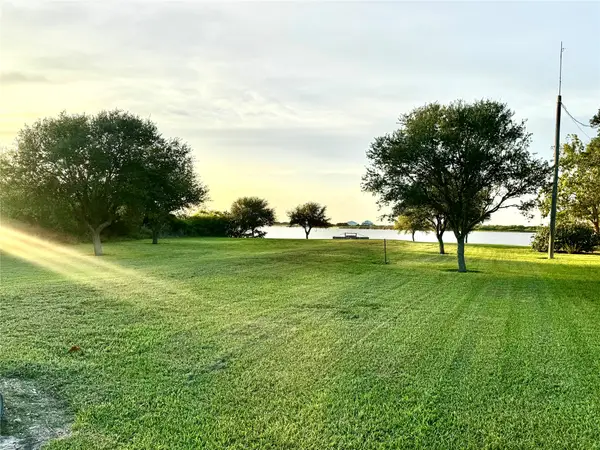 0 Speckled Trout Loop, Palacios, TX 77465