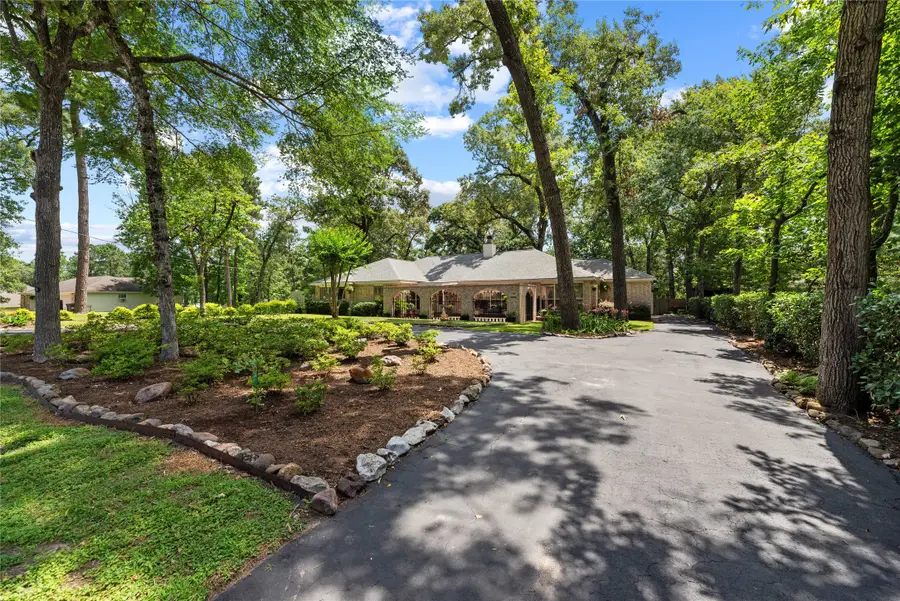 281 Ridgewood Drive, Magnolia, TX 77355 - #2