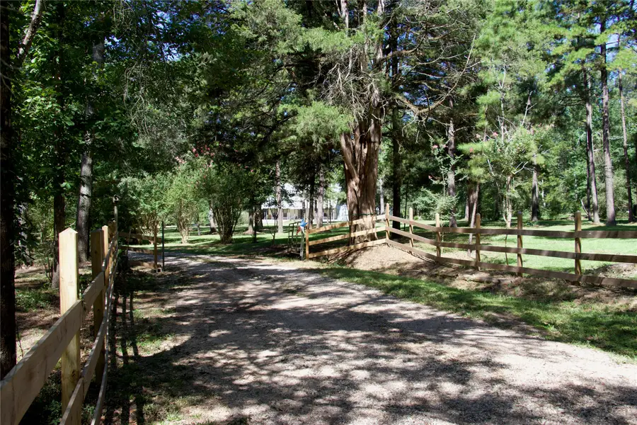 251 C Everitt Road, Cleveland, TX 77328 - #2