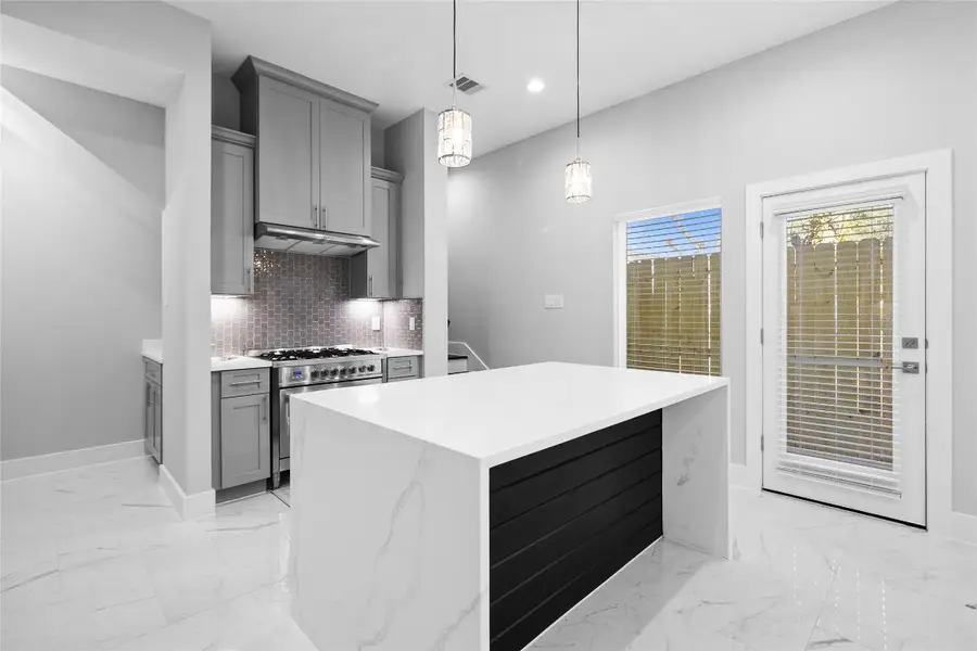 825 Paul Quinn Street #C, Houston, TX 77091 - #3