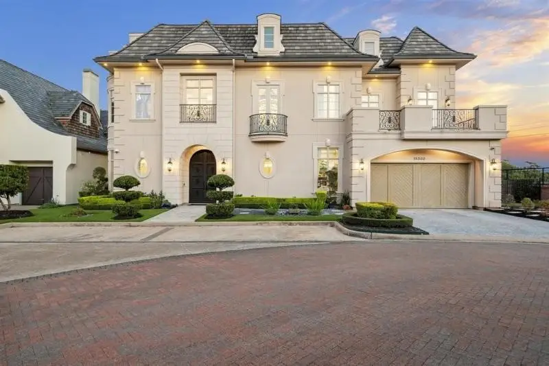 15302 Oyster Creek Lane, Sugar Land, TX 77478 - #1