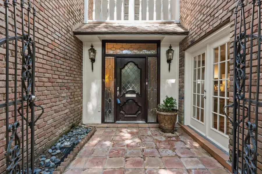 9458 Briar Forest Drive, Houston, TX 77063 - #2