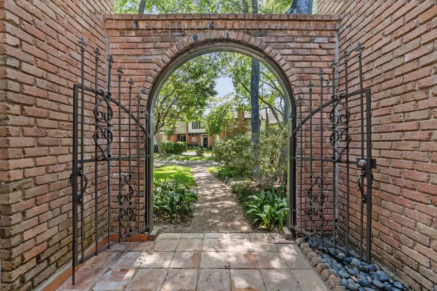 9458 Briar Forest Drive, Houston, TX 77063 - #3