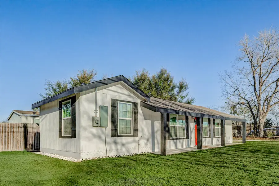 500 Shirley Street, Eagle Lake, TX 77434 - Image #2