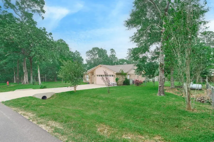 619 Pinewood Drive, Conroe, TX 77385 - #3