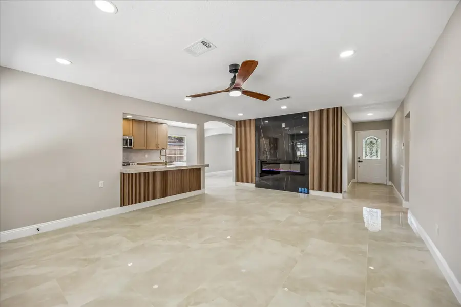 11027 Sagehill Drive, Houston, TX 77089 - #2