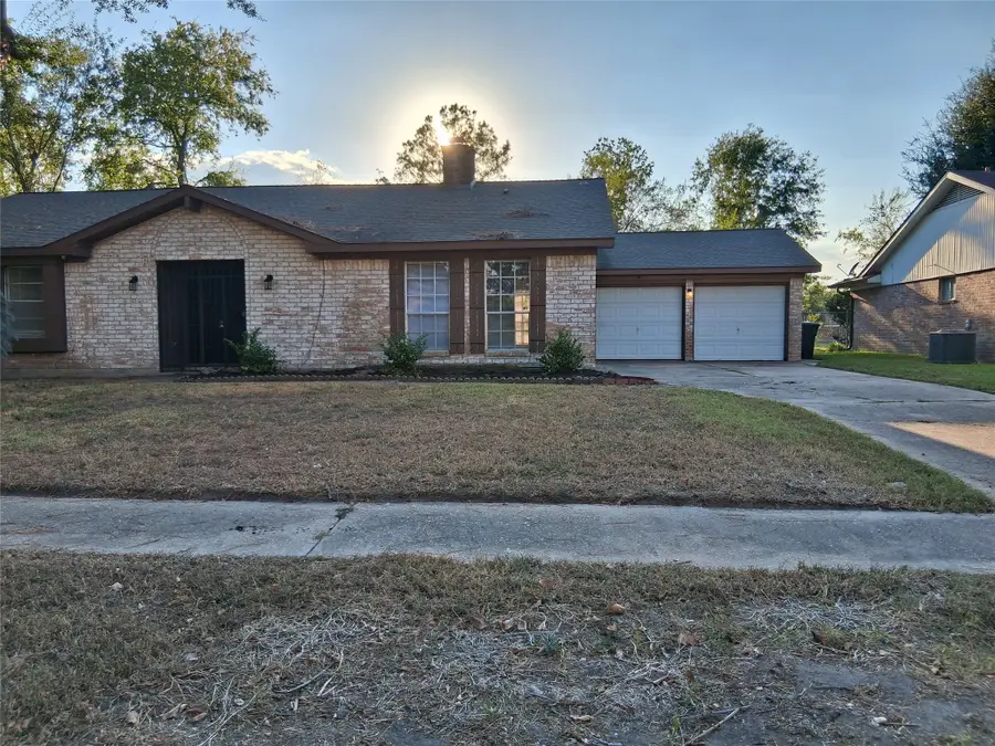 7515 Brush Wood Drive, Houston, TX 77088 - Image #3