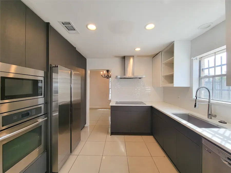 5826 Picasso Place, Houston, TX 77096 - #2