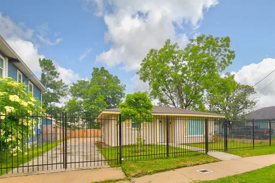 7732 Avenue I, Houston, TX 77012 - #3
