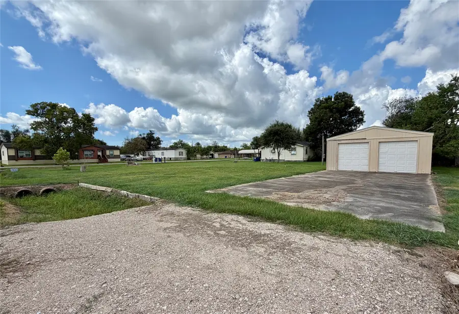 202 Cotton Street, Jones Creek, TX 77541 - #2