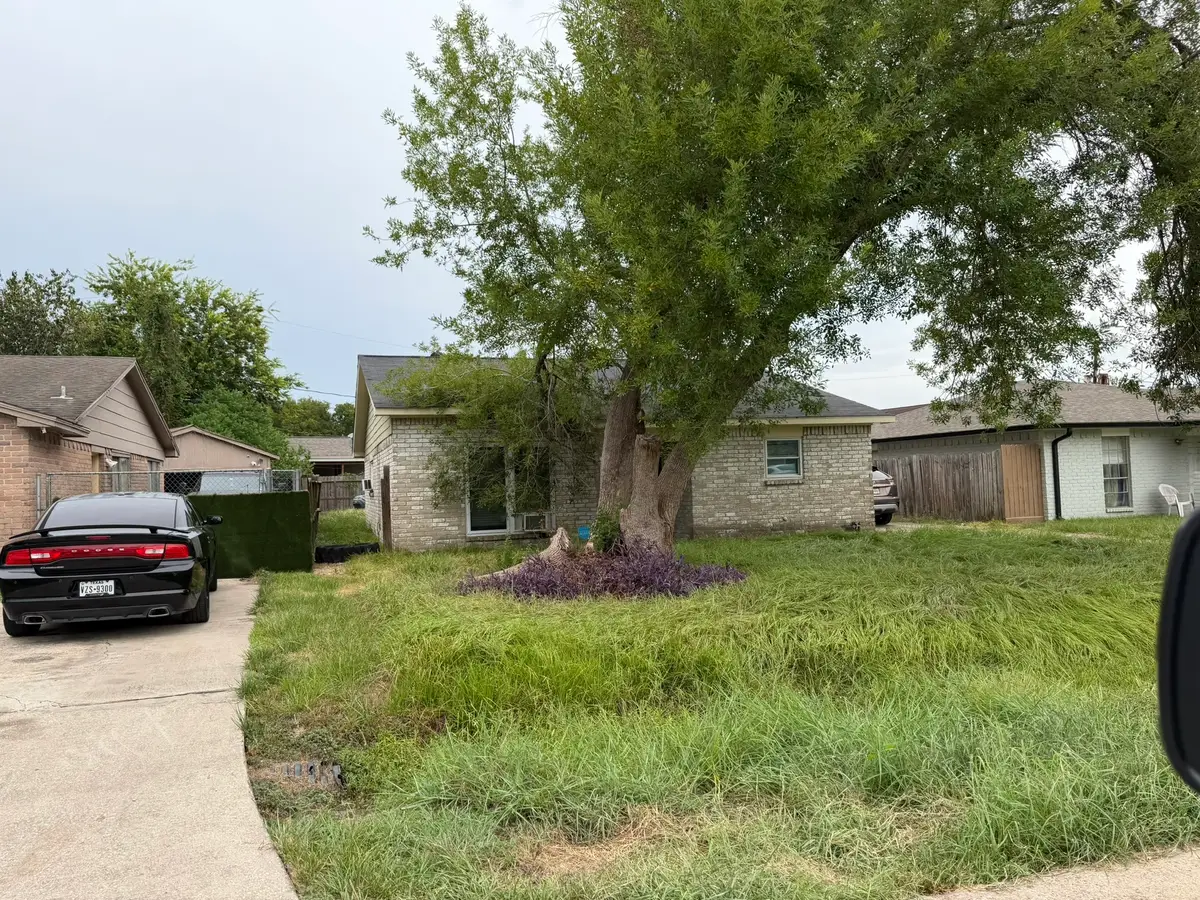 5602 Gatewood Avenue, Houston, TX 77053 - #1