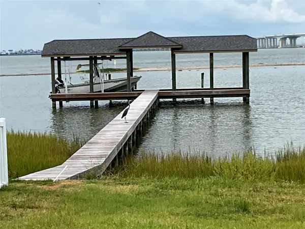 9502 Vista Bella, Galveston, TX 77554