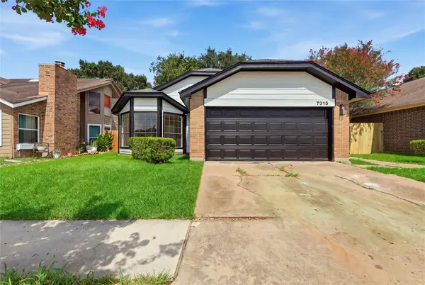 7315 Puerta Vallarta Drive, Houston, TX 77083
