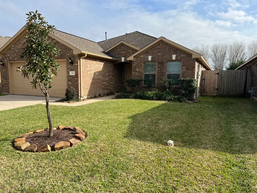 211 Hawks View Drive, La Marque, TX 77568 - #2