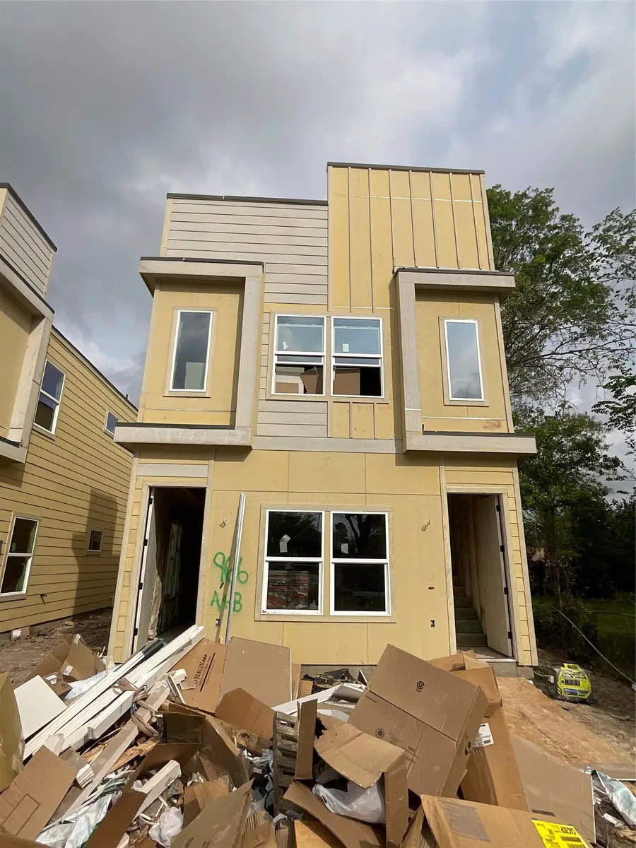 968 South Lane #A/B, Houston, TX 77088 - #3