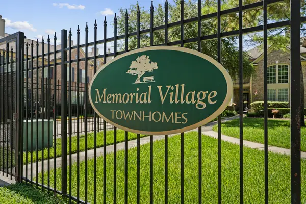 11846 Barryknoll Lane #5, Houston, TX 77024