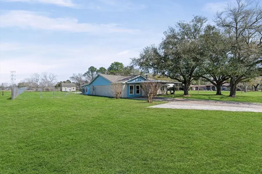 3082 County Road 536, Alvin, TX 77511 - #3