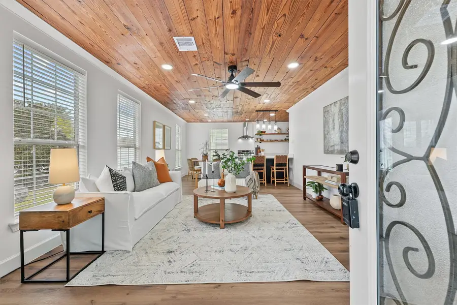 4907 Alamo Drive, Galveston, TX 77551 - Image #2